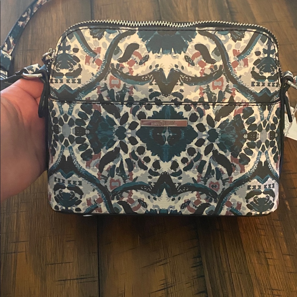 Simply Noelle Elegant Multicolor Crossbody Bag